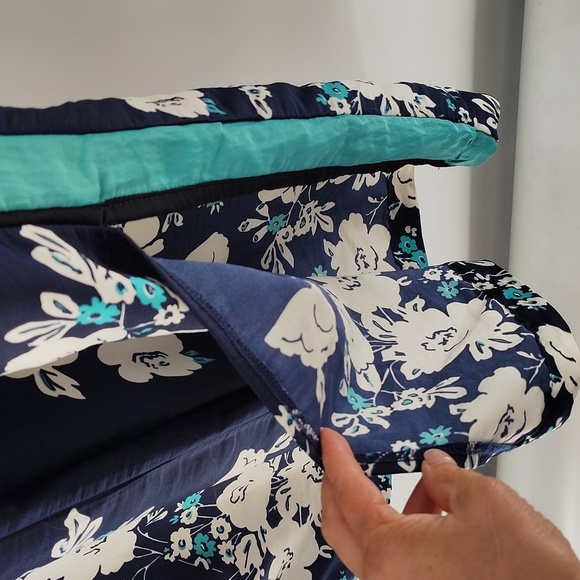 Aerie Split Wide Leg Size Medium Teal Navy And White Floral Stretch Waist Band - Picture 4 of 8